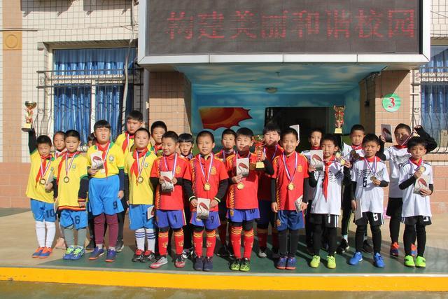罗体：国米4000万＋500万欧报价帕莱斯特拉遭拒，曼城纽卡也有意